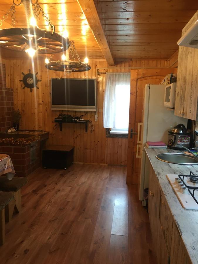 Kotiedzh U Mariny Villa Jaremtje Exteriör bild
