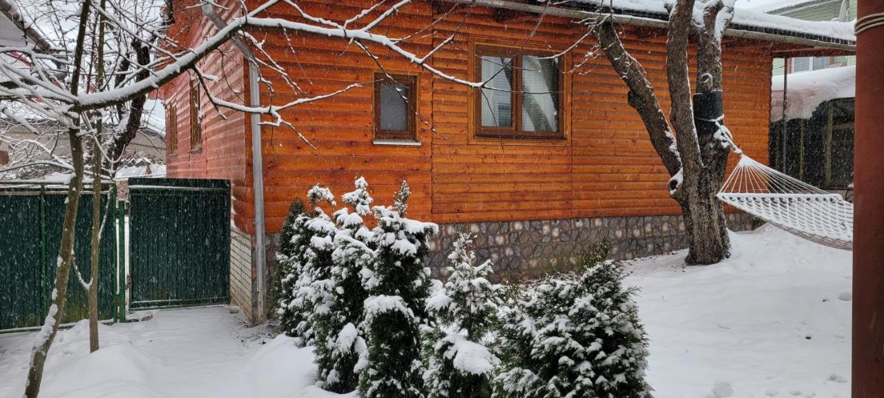 Kotiedzh U Mariny Villa Jaremtje Exteriör bild