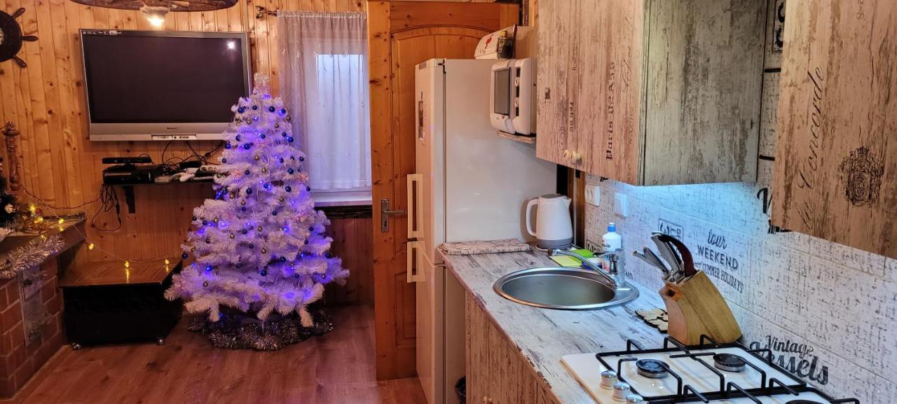 Kotiedzh U Mariny Villa Jaremtje Exteriör bild