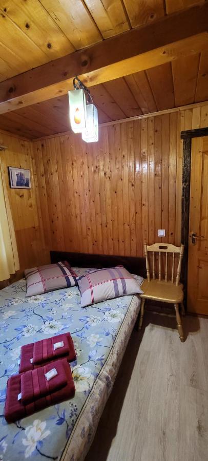 Kotiedzh U Mariny Villa Jaremtje Exteriör bild