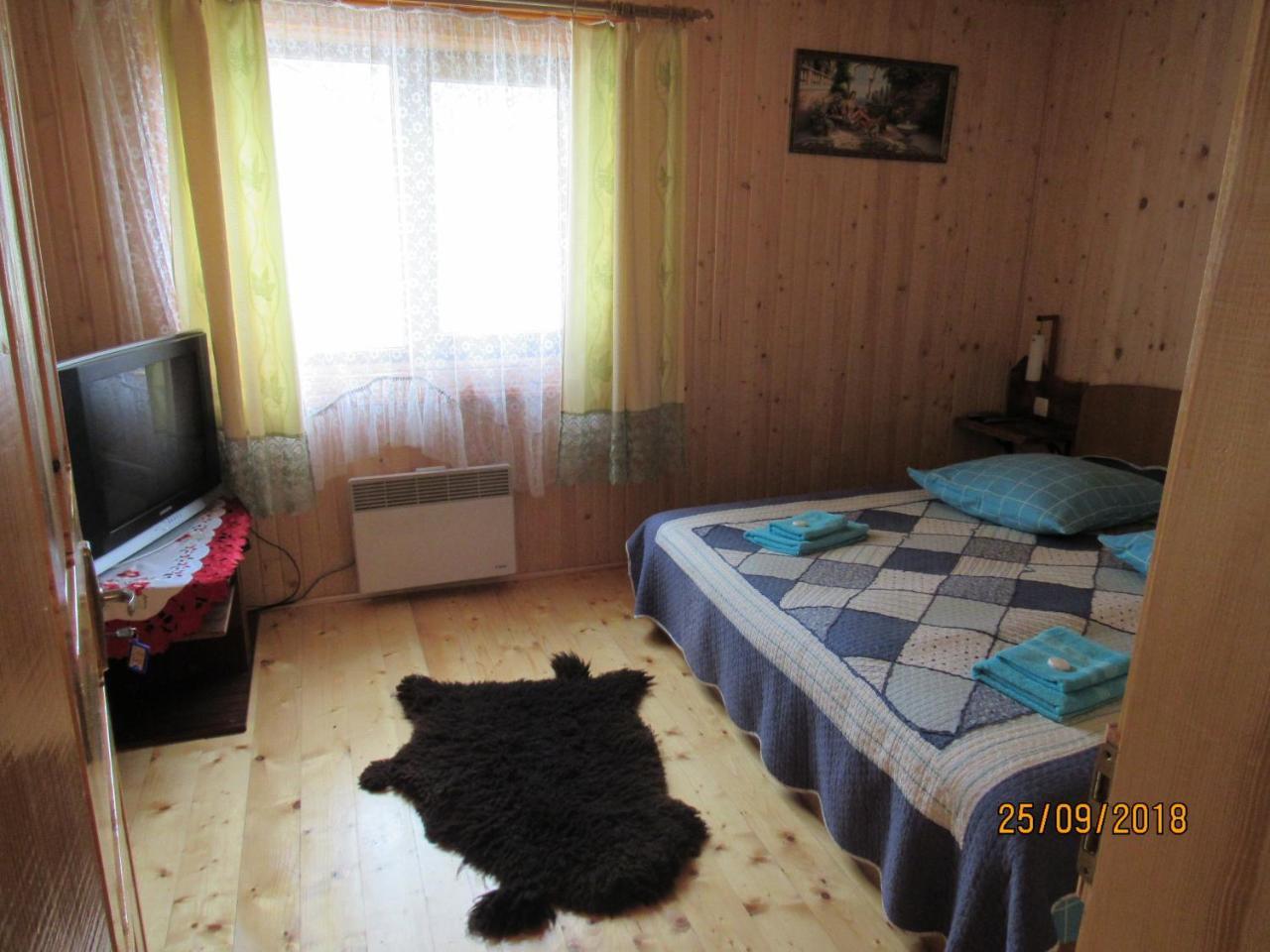 Kotiedzh U Mariny Villa Jaremtje Exteriör bild